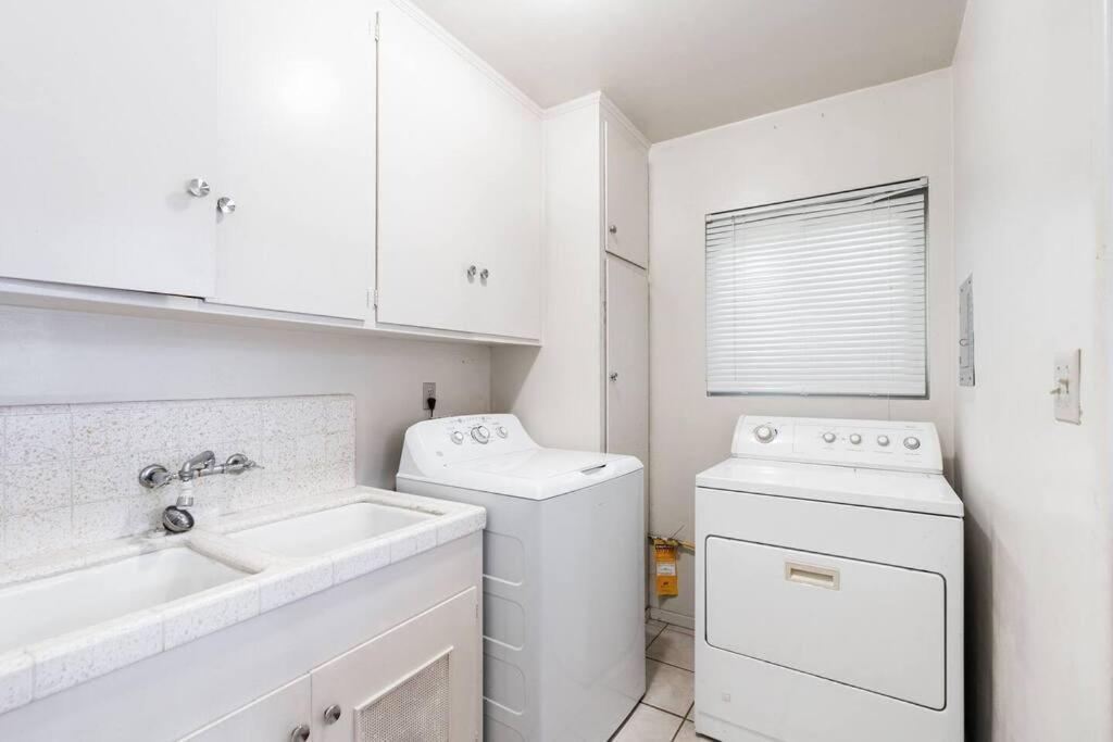 Casa Italia -2Br- Free Driveway Parking For 2 Cars Apartment San Diego Exterior photo
